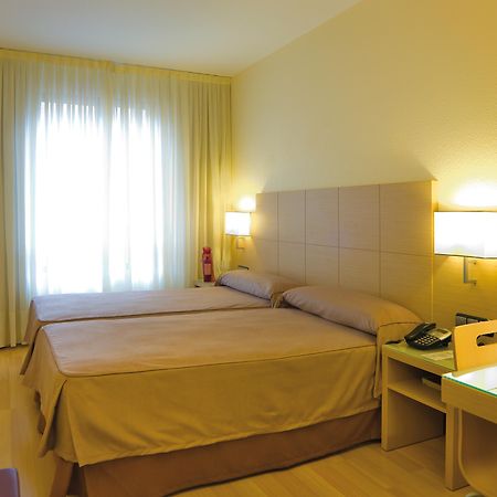 Hotel Condes De Haro Logrono Room photo